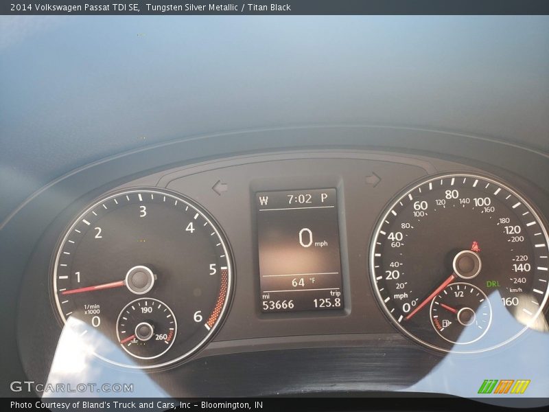 Tungsten Silver Metallic / Titan Black 2014 Volkswagen Passat TDI SE