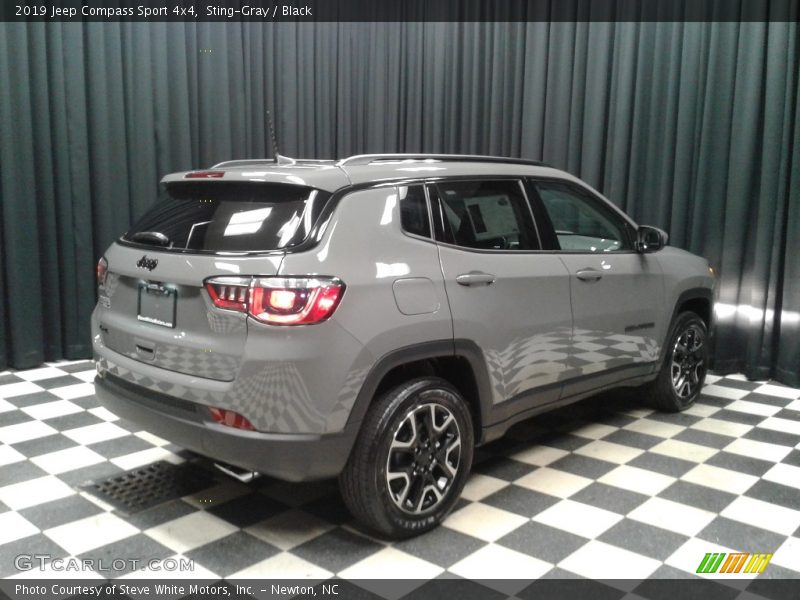 Sting-Gray / Black 2019 Jeep Compass Sport 4x4