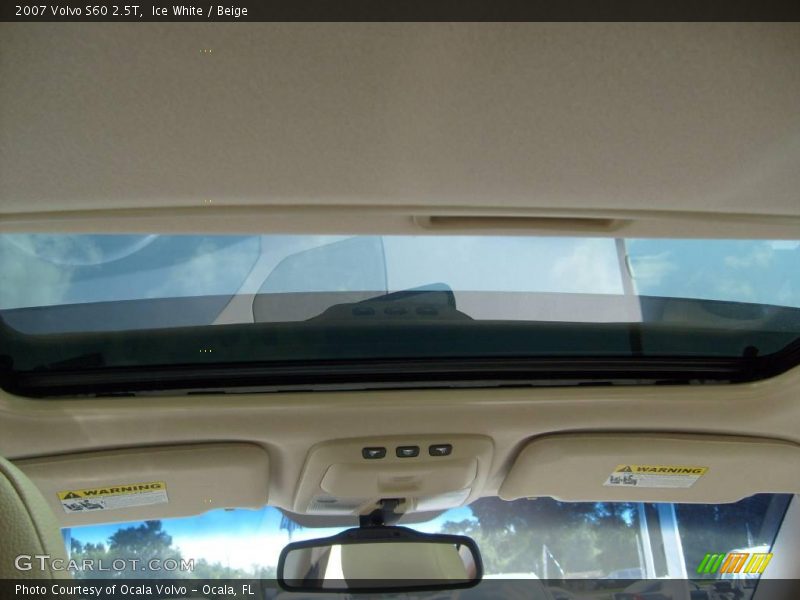 Ice White / Beige 2007 Volvo S60 2.5T