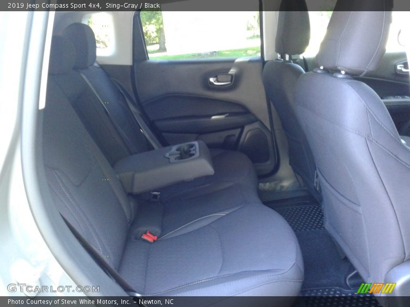 Sting-Gray / Black 2019 Jeep Compass Sport 4x4
