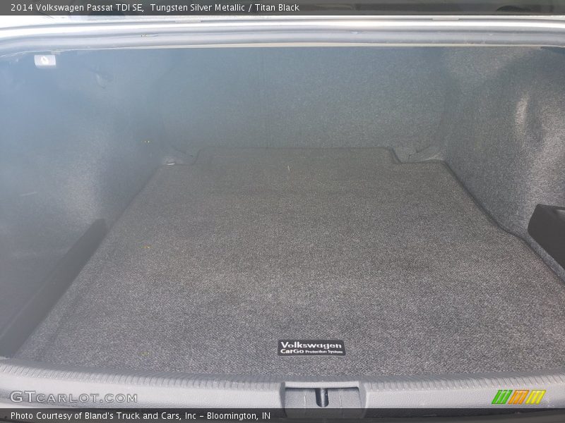 Tungsten Silver Metallic / Titan Black 2014 Volkswagen Passat TDI SE