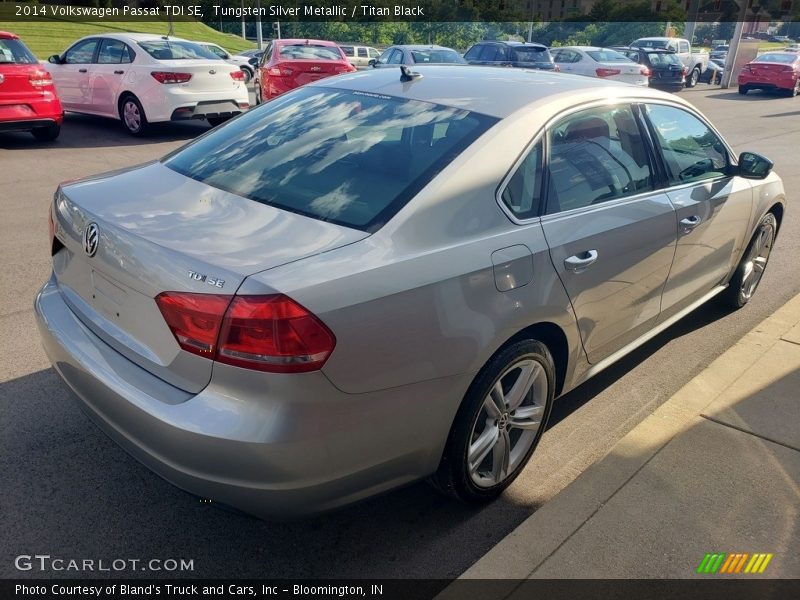 Tungsten Silver Metallic / Titan Black 2014 Volkswagen Passat TDI SE