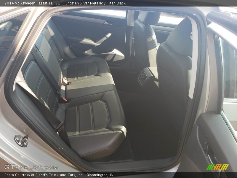 Tungsten Silver Metallic / Titan Black 2014 Volkswagen Passat TDI SE