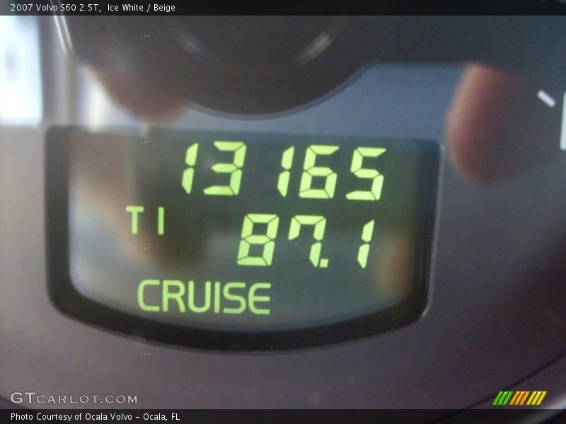 Ice White / Beige 2007 Volvo S60 2.5T