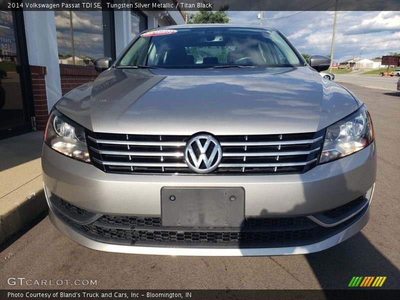 Tungsten Silver Metallic / Titan Black 2014 Volkswagen Passat TDI SE