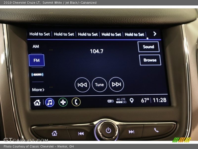 Summit White / Jet Black/­Galvanized 2019 Chevrolet Cruze LT