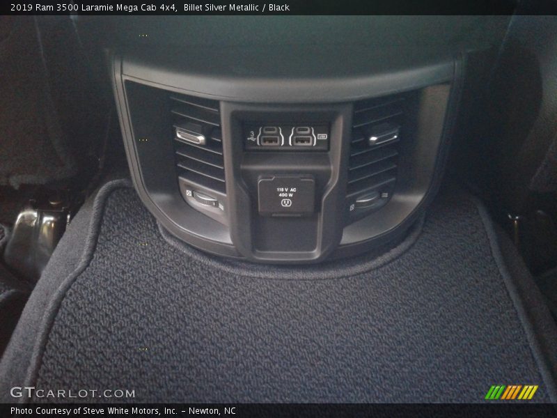 Billet Silver Metallic / Black 2019 Ram 3500 Laramie Mega Cab 4x4