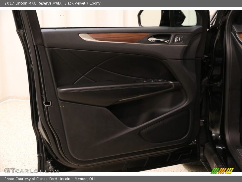Black Velvet / Ebony 2017 Lincoln MKC Reserve AWD