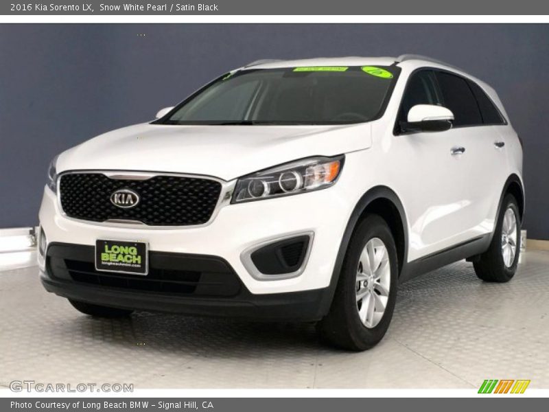 Snow White Pearl / Satin Black 2016 Kia Sorento LX