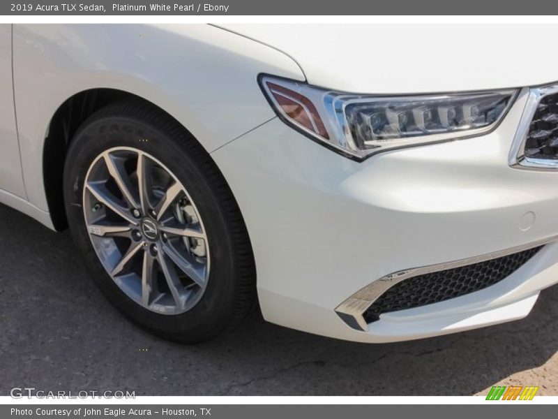 Platinum White Pearl / Ebony 2019 Acura TLX Sedan