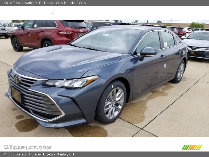 Harbor Gray Metallic / Gray 2019 Toyota Avalon XLE