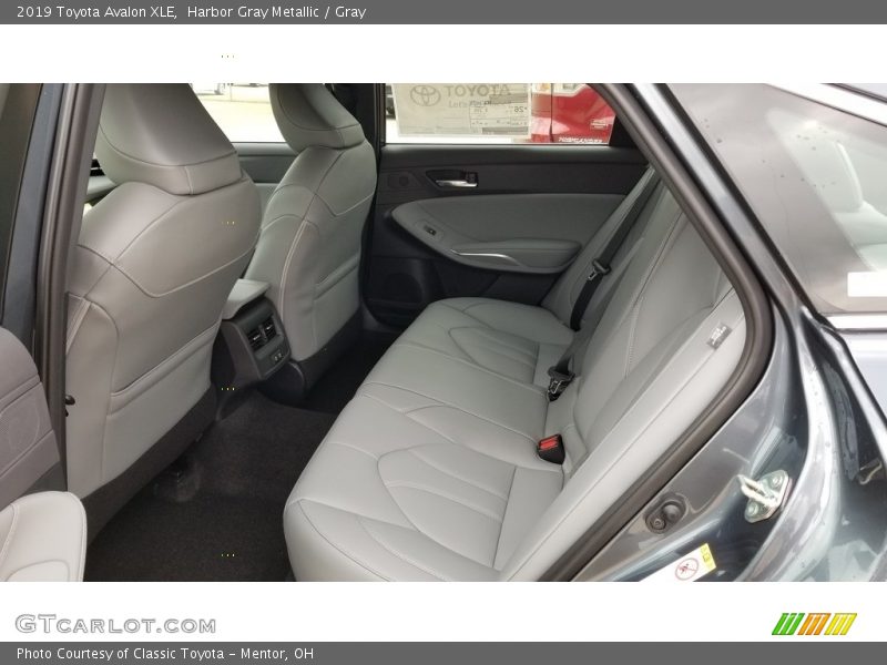 Harbor Gray Metallic / Gray 2019 Toyota Avalon XLE
