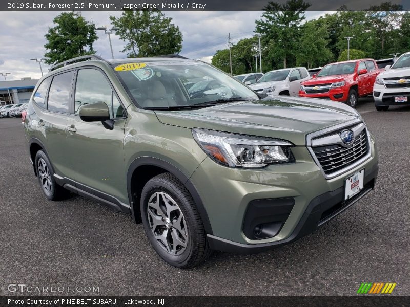 Jasper Green Metallic / Gray 2019 Subaru Forester 2.5i Premium