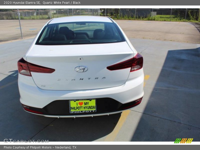 Quartz White Pearl / Black 2020 Hyundai Elantra SE