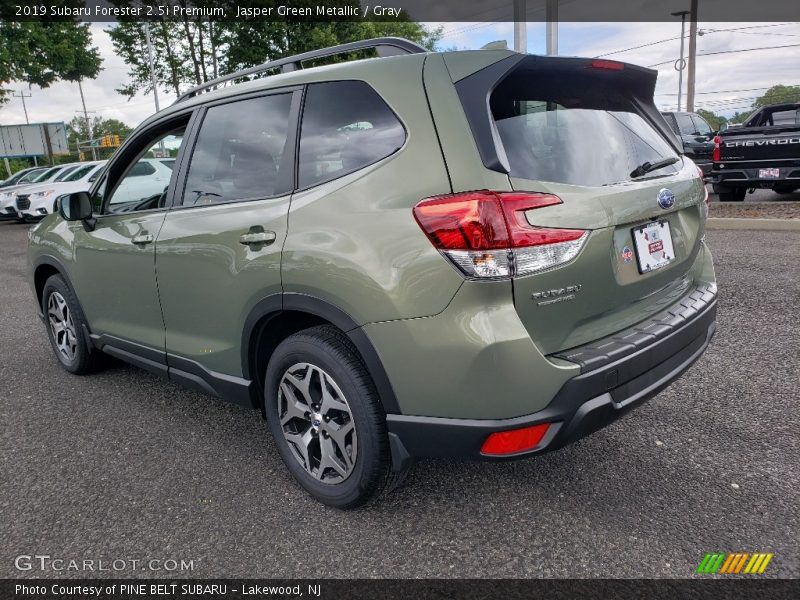 Jasper Green Metallic / Gray 2019 Subaru Forester 2.5i Premium