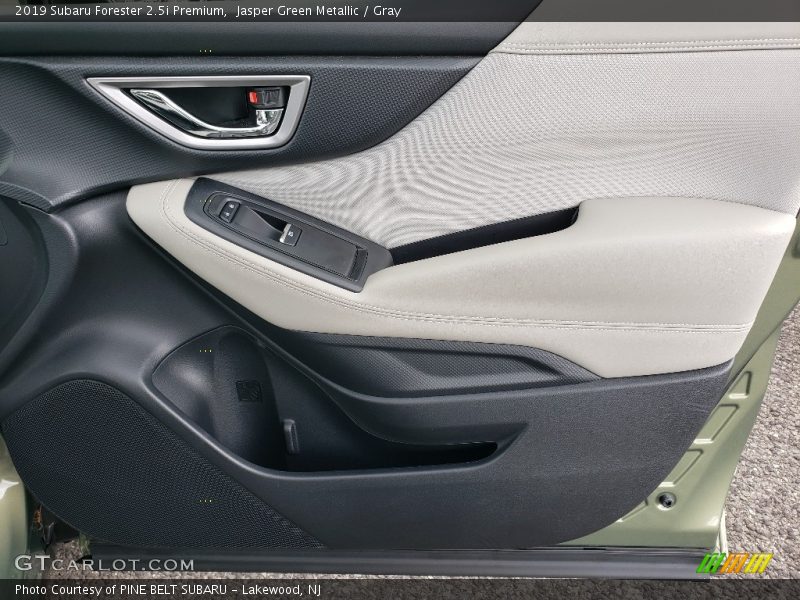 Jasper Green Metallic / Gray 2019 Subaru Forester 2.5i Premium