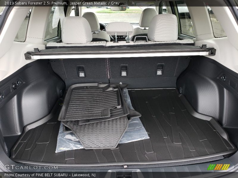 Jasper Green Metallic / Gray 2019 Subaru Forester 2.5i Premium