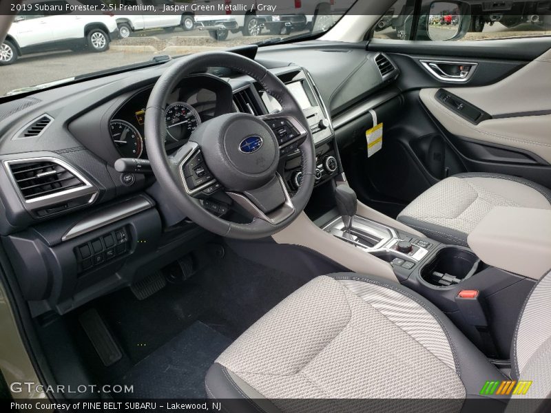 Jasper Green Metallic / Gray 2019 Subaru Forester 2.5i Premium