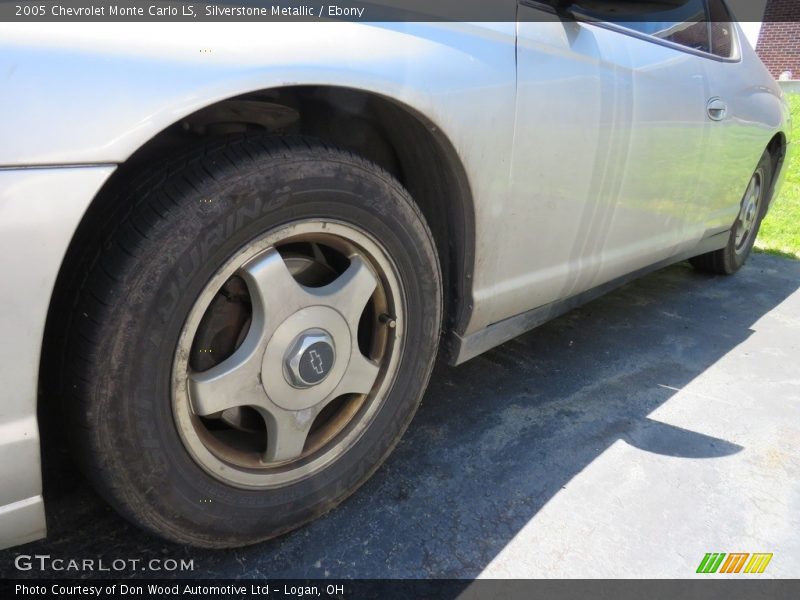 Silverstone Metallic / Ebony 2005 Chevrolet Monte Carlo LS