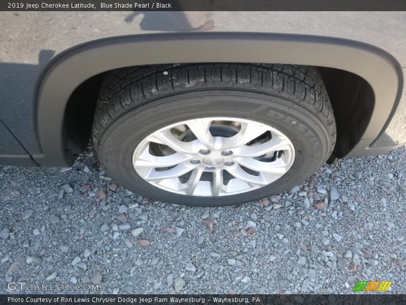 Blue Shade Pearl / Black 2019 Jeep Cherokee Latitude