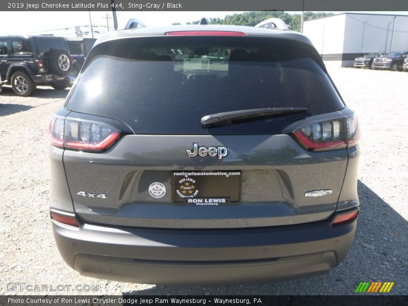 Sting-Gray / Black 2019 Jeep Cherokee Latitude Plus 4x4