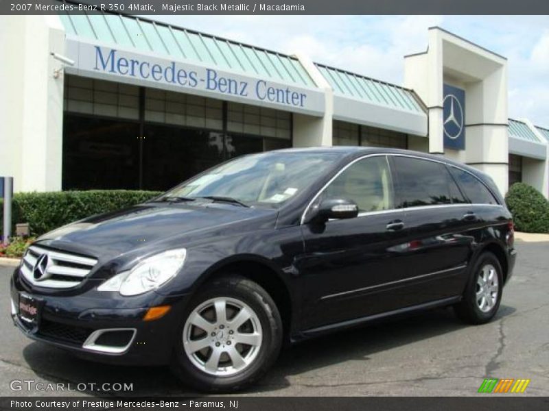 Majestic Black Metallic / Macadamia 2007 Mercedes-Benz R 350 4Matic
