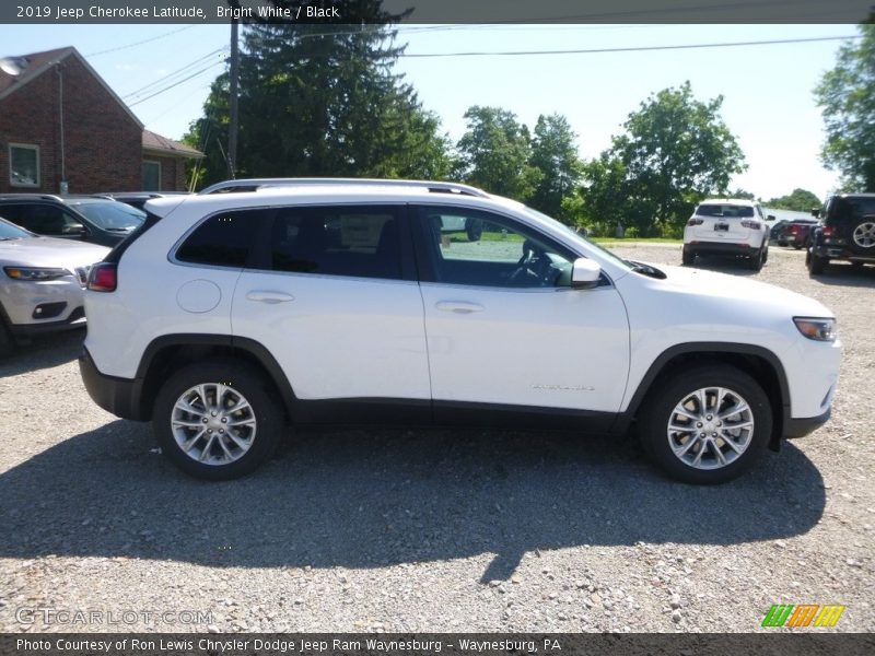 Bright White / Black 2019 Jeep Cherokee Latitude