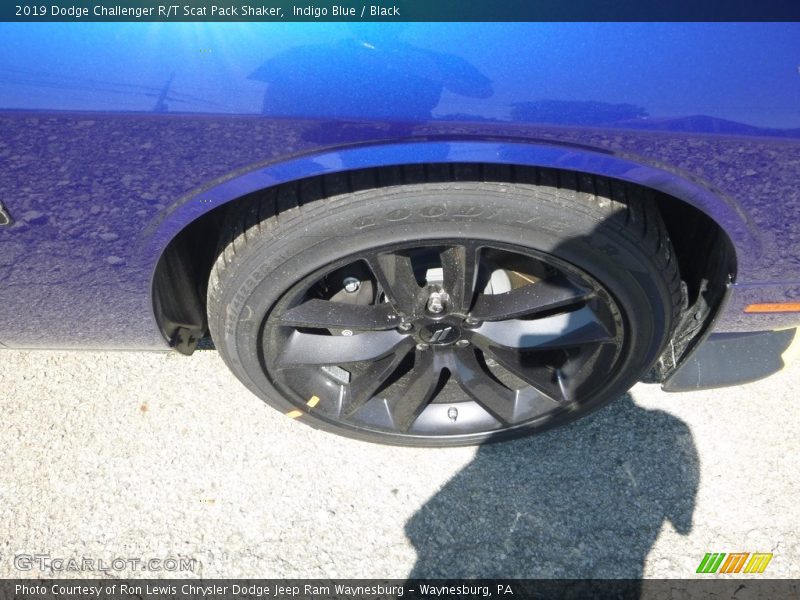 Indigo Blue / Black 2019 Dodge Challenger R/T Scat Pack Shaker