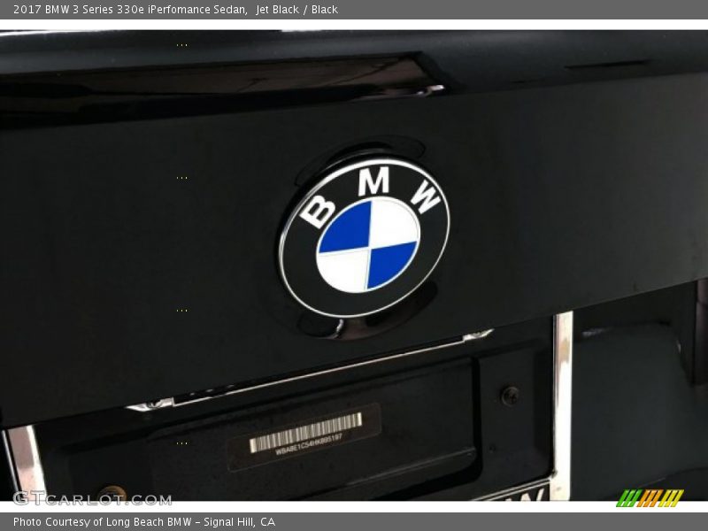 Jet Black / Black 2017 BMW 3 Series 330e iPerfomance Sedan