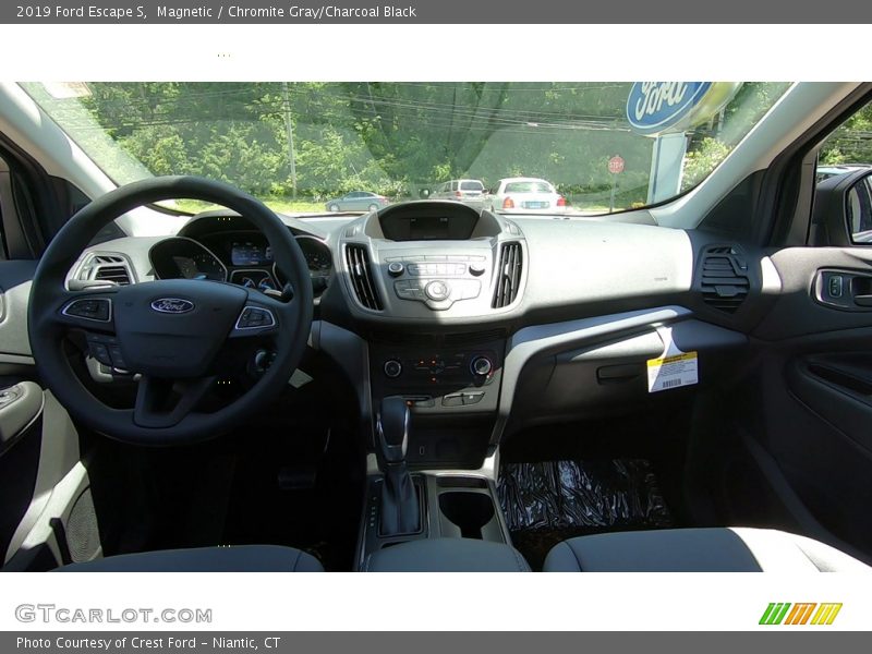 Magnetic / Chromite Gray/Charcoal Black 2019 Ford Escape S