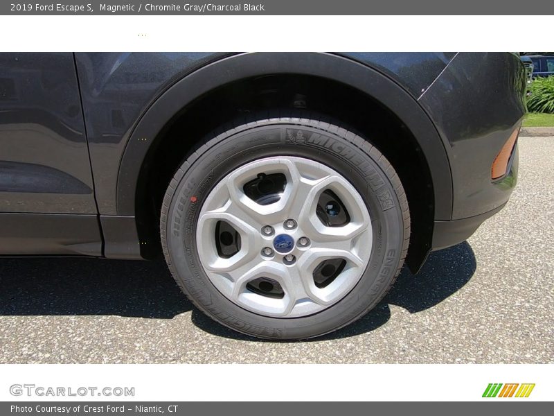 Magnetic / Chromite Gray/Charcoal Black 2019 Ford Escape S