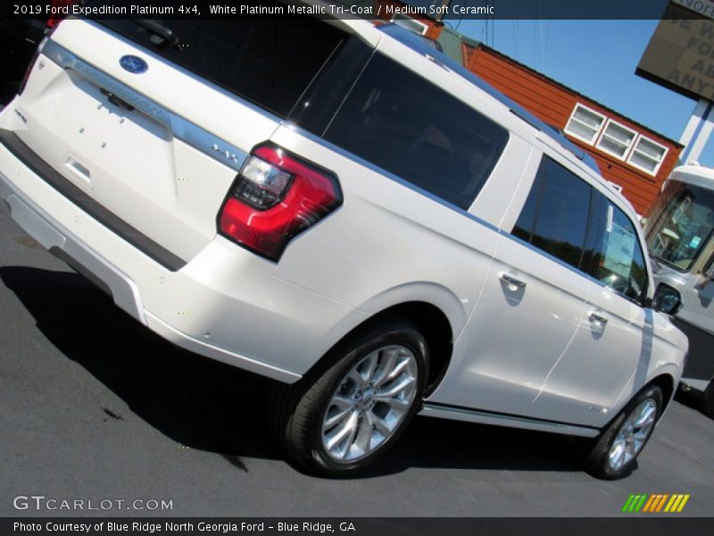 White Platinum Metallic Tri-Coat / Medium Soft Ceramic 2019 Ford Expedition Platinum 4x4