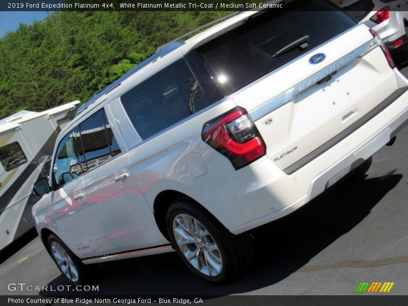 White Platinum Metallic Tri-Coat / Medium Soft Ceramic 2019 Ford Expedition Platinum 4x4