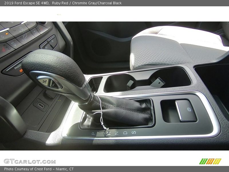 Ruby Red / Chromite Gray/Charcoal Black 2019 Ford Escape SE 4WD