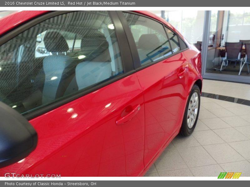 Red Hot / Jet Black/Medium Titanium 2016 Chevrolet Cruze Limited LS