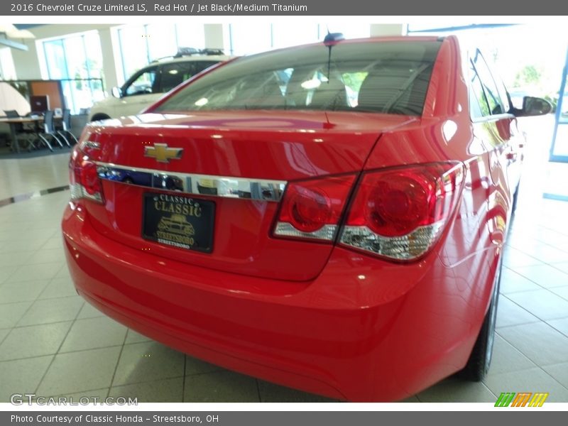 Red Hot / Jet Black/Medium Titanium 2016 Chevrolet Cruze Limited LS