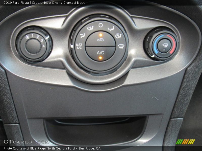 Ingot Silver / Charcoal Black 2019 Ford Fiesta S Sedan