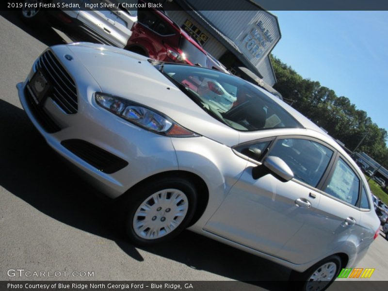 Ingot Silver / Charcoal Black 2019 Ford Fiesta S Sedan