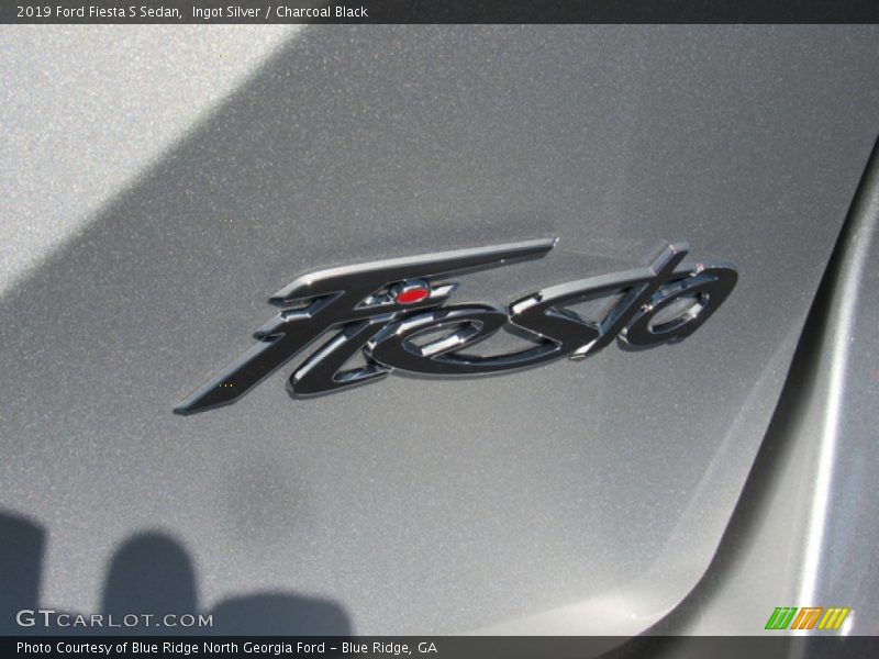 Ingot Silver / Charcoal Black 2019 Ford Fiesta S Sedan