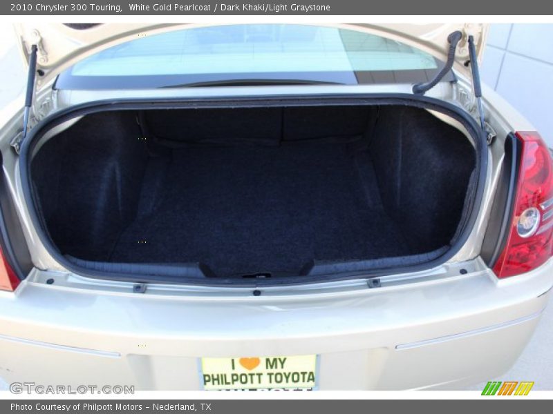 White Gold Pearlcoat / Dark Khaki/Light Graystone 2010 Chrysler 300 Touring