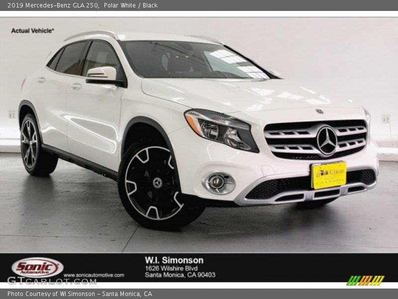 Polar White / Black 2019 Mercedes-Benz GLA 250