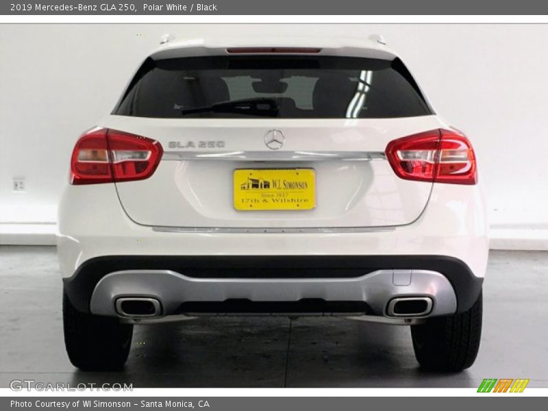 Polar White / Black 2019 Mercedes-Benz GLA 250