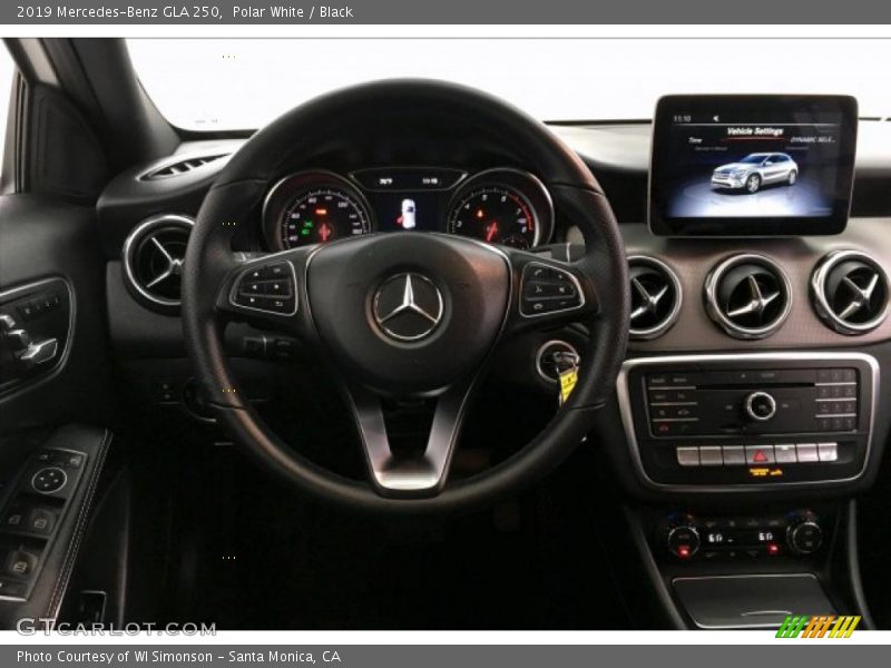 Polar White / Black 2019 Mercedes-Benz GLA 250
