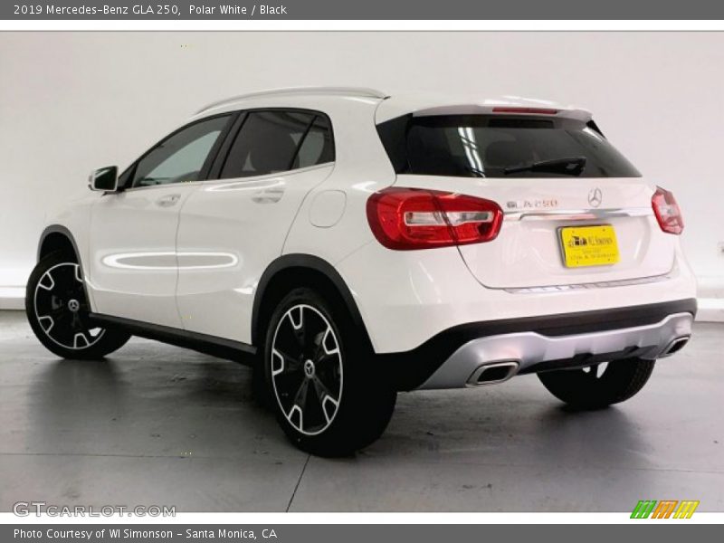 Polar White / Black 2019 Mercedes-Benz GLA 250