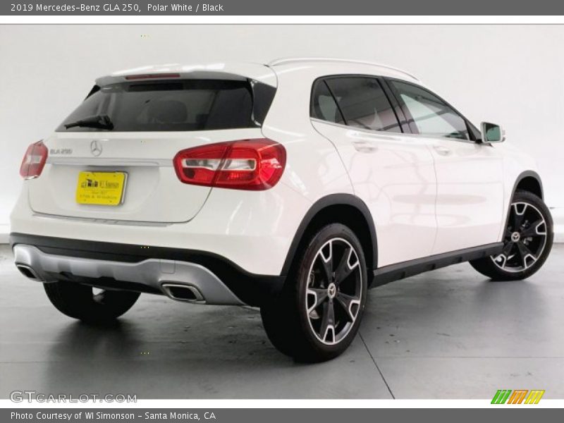 Polar White / Black 2019 Mercedes-Benz GLA 250
