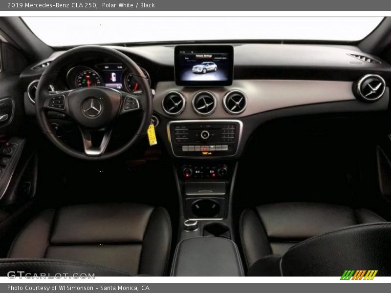 Polar White / Black 2019 Mercedes-Benz GLA 250