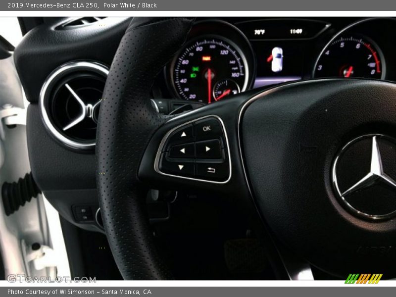 Polar White / Black 2019 Mercedes-Benz GLA 250