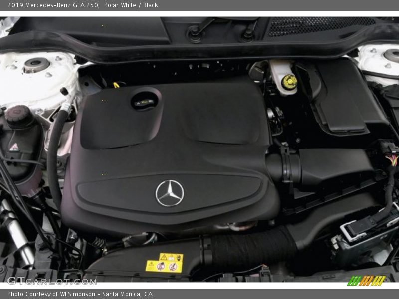 Polar White / Black 2019 Mercedes-Benz GLA 250