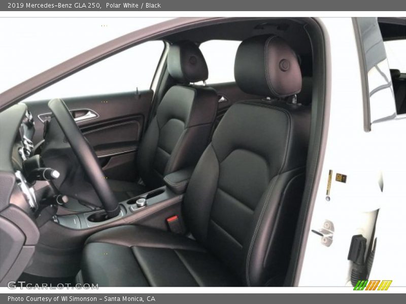 Polar White / Black 2019 Mercedes-Benz GLA 250