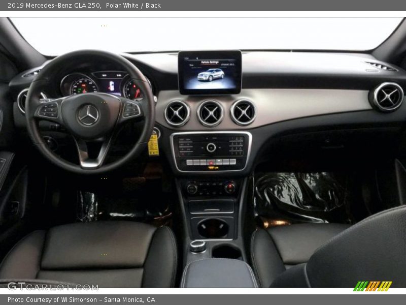 Polar White / Black 2019 Mercedes-Benz GLA 250